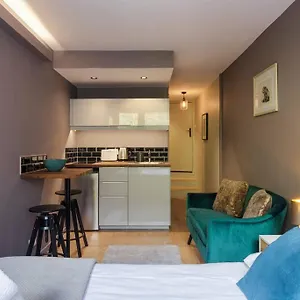 Fantastic By The With Mountain View Appartement